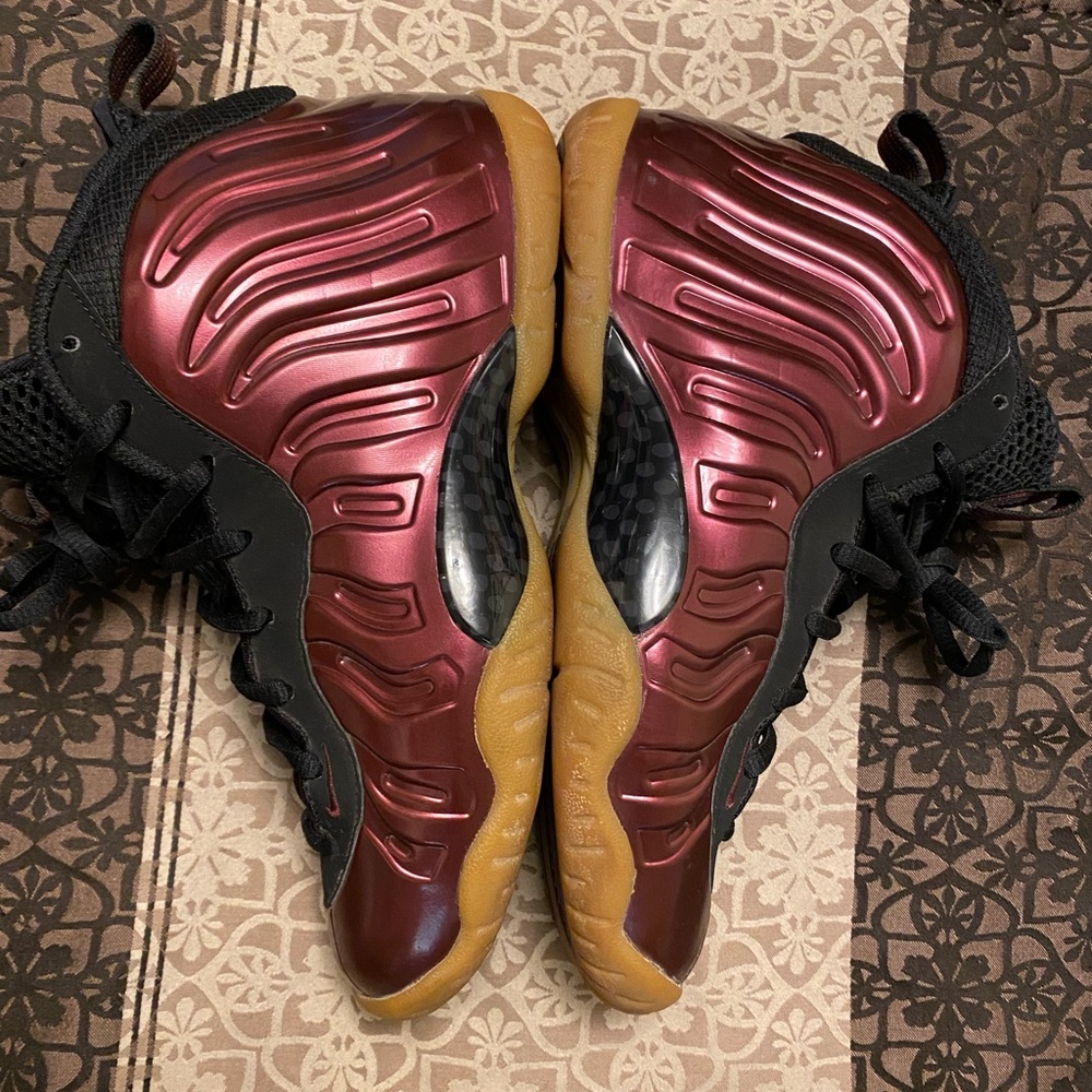 Nike Foamposite One Maroon